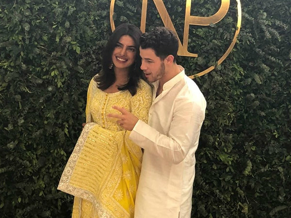 Priyanka's Outfit For Her Mehendi Ceremony