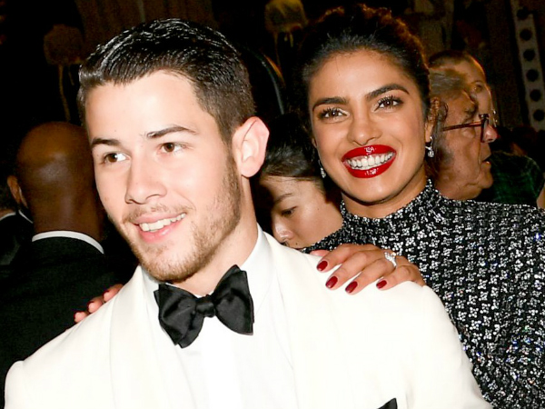 Priyanka-Nick Spend A Bomb Priyanka-Nick Spend A Bomb