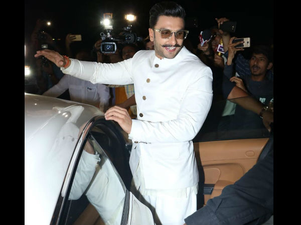 When Ranveer Singh Arrived At The Airport When Ranveer Singh Arrived At The Airport