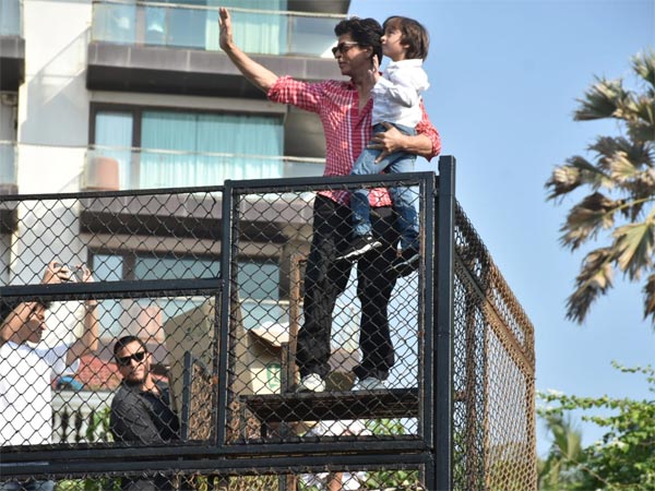 Happy Birthday Shahrukh Khan Happy Birthday Shahrukh Khan