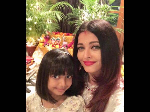 Aishwarya With Aaradhya 