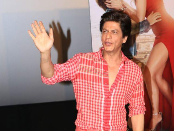 SRK Gives Wedding Tip To Deepika 