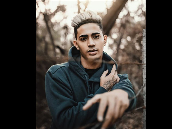 Fans Mourn His Death