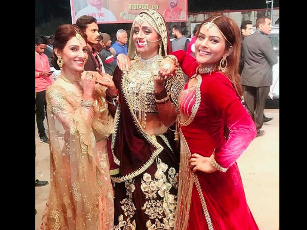 The Besties By Her Side The Besties By Her Side