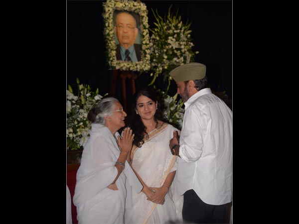 Well Known Public Figures Attended The Late Nana Chudasama's Prayer Service