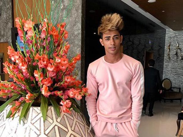 His Neighbour Remembers Danish