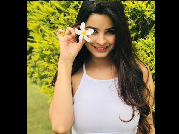 Chetna Pays Tribute To Danish