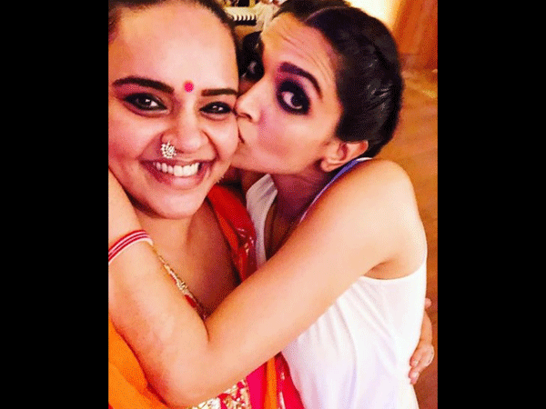 Kiss & Tell Kiss & Tell