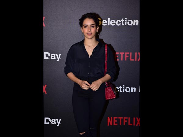 Sanya Looking Cool In Black Sanya Looking Cool In Black