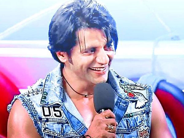 Teejay Points At His Kindness