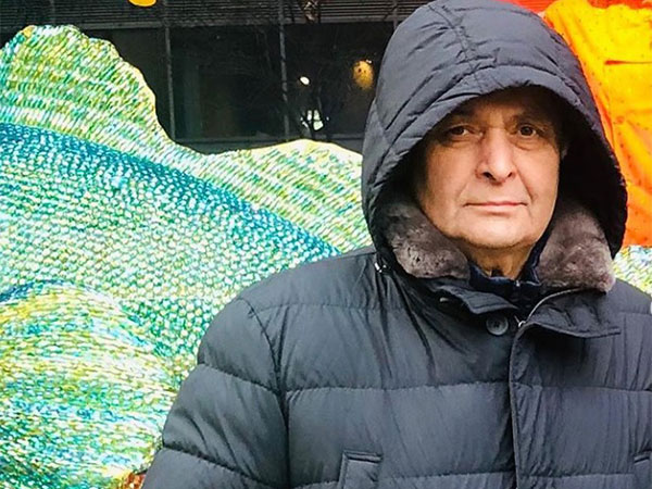 Rishi Goes For Shopping