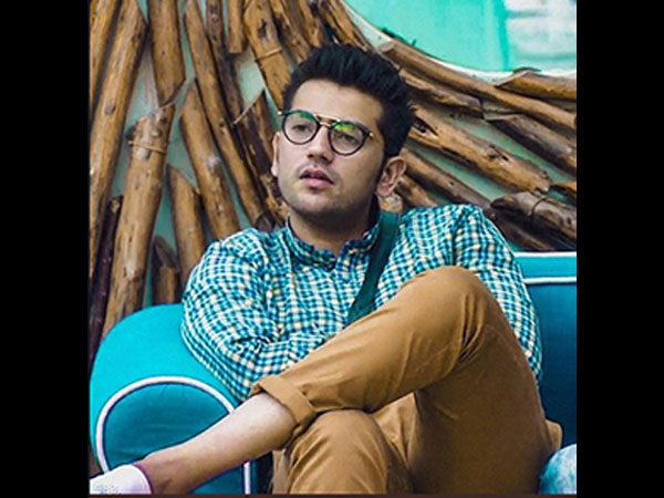 Fans’ Tweets: Jen @SerialskiDiwani