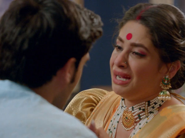 Mohini Breaks Down Mohini Breaks Down