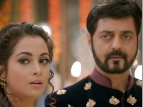 Naveen Tries To Kill Anurag 