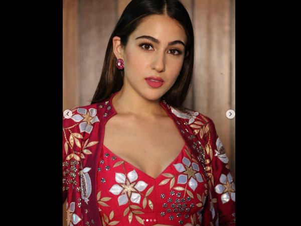 This Is How Amrita Singh Reacted To Sara's Debut