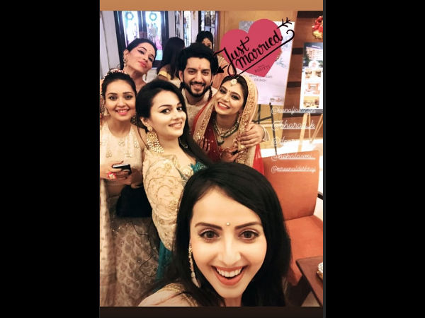 Ishqbaaz Gang Wishes The Couple 