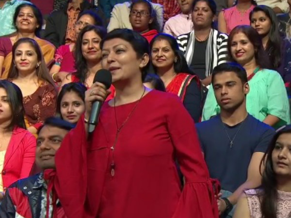 The Female Fan Reveals...