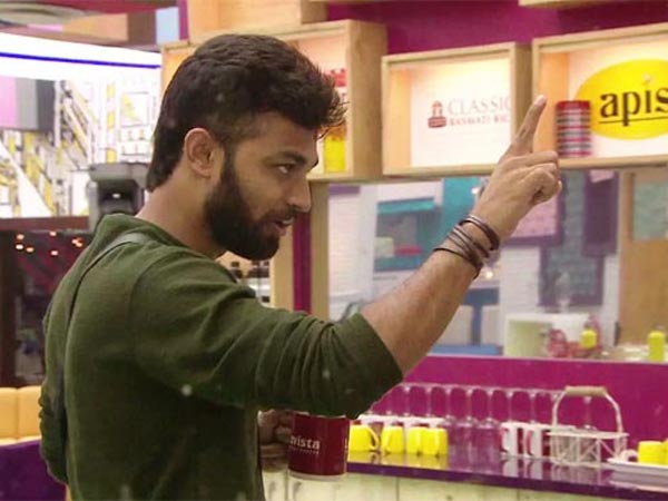 @Ashwin_sy & @arvindpnr