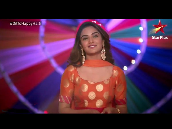 Fans Impressed With The Show: Umaiir & Praveen Fans Impressed With The Show: Umaiir & Praveen