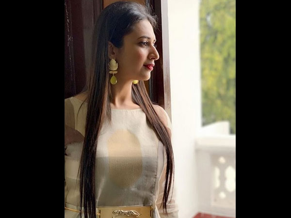 Divyanka Couldn’t Resist Putting This Post!