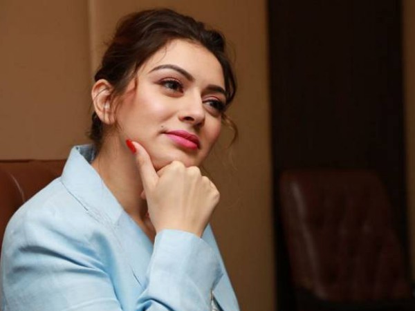 Comparisons With The Photoshoots