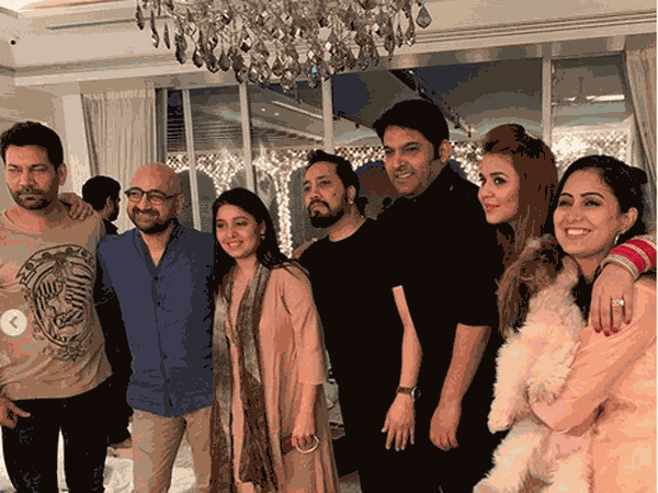 Harshdeep Kaur At Kapil’s Musical Evening Harshdeep Kaur At Kapil’s Musical Evening