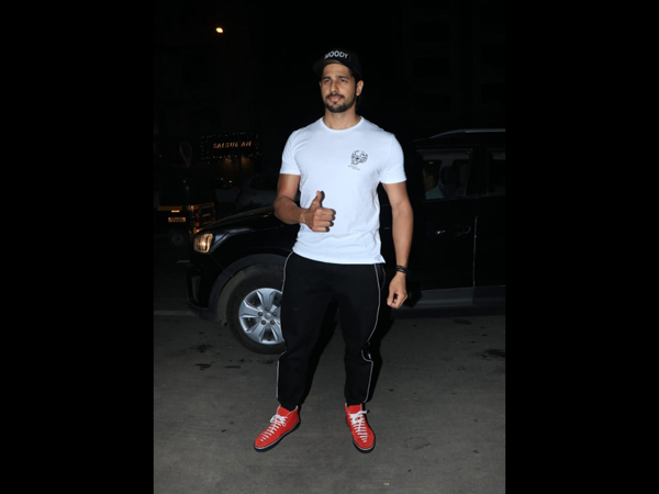 Sidharth Never Fails To Look Like A Hunk Sidharth Never Fails To Look Like A Hunk