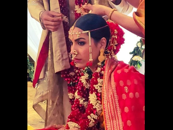 The Beautiful Maharashtrian Bride The Beautiful Maharashtrian Bride