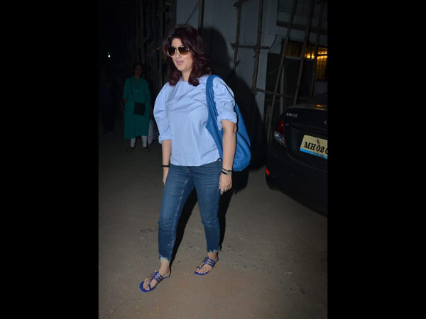 Twinkle Khanna After Visiting A Salon Twinkle Khanna After Visiting A Salon