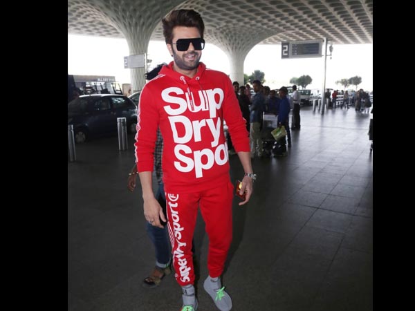 Manish Paul's Ultra Casual Airport Look Manish Paul's Ultra Casual Airport Look