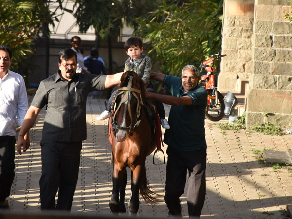 Taimur Continues His Horse Riding Lessons