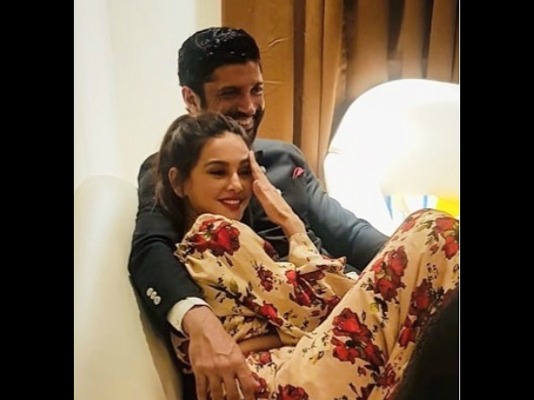 When Farhan Wrote A Romantic Poem For His Girlfriend