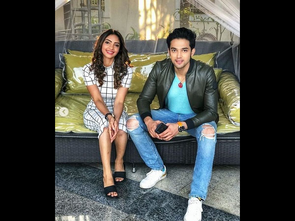 Zahra & Farry Zahra & Farry