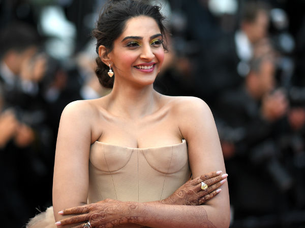 On Ek Ladki Ko Dekha Toh Aisa Laga...