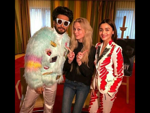 Shankar Mahadevan @Shankar_Live Shankar Mahadevan @Shankar_Live