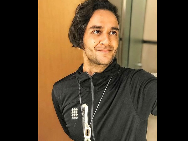 Rohit Reprimands Vikas