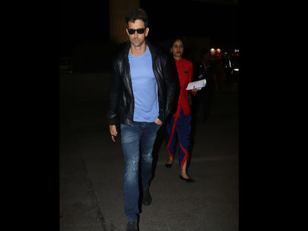 Hrithik Looks Super Cool At The Airport