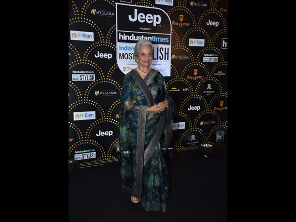 Waheeda Rehman Maintains Elegance Waheeda Rehman Maintains Elegance