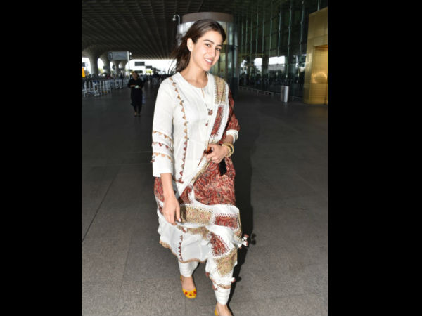 Sara's Gorgeous Smile Will Floor You