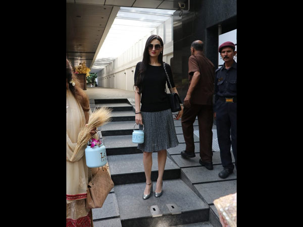 Anu Dewan At Hiroo Johar's B'Day Bash