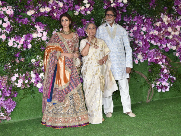 Amitabh Bachchan, Jaya Bachchan & Shweta Bachchan Amitabh Bachchan, Jaya Bachchan & Shweta Bachchan