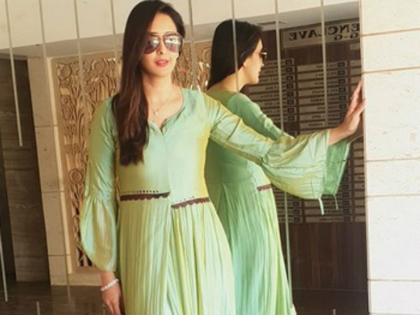 Chahatt Called The Police