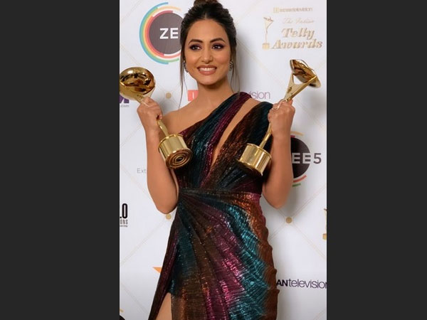 Hina Khan Bags Two BIG Awards