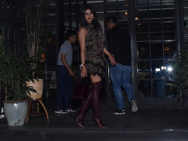 Priyanka Makes Heads Turn