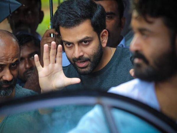 Mohanlal-Prithviraj Onscreen Combo?