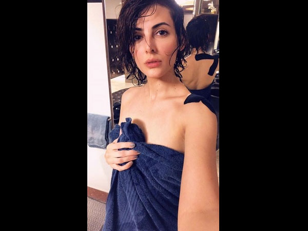 The Actress’ Topless Picture Gets People Talking