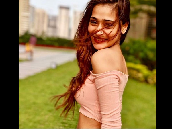 Sara Wants To Experience Motherhood Sara Wants To Experience Motherhood