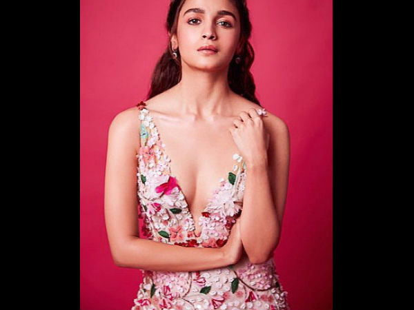 Here's How Alia's Friends Helped Her 