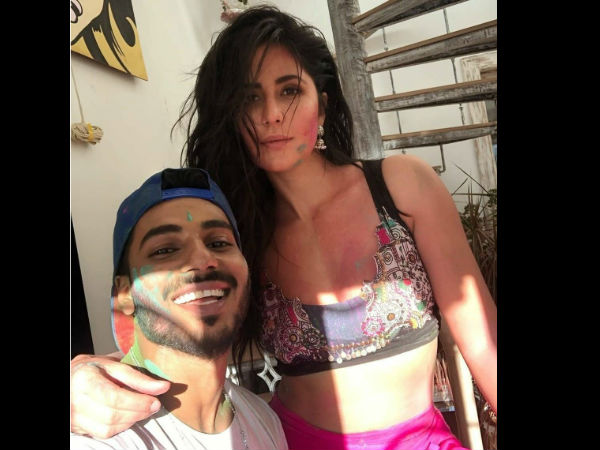 Meanwhile, Here’s How Other Celebs Caught Celebrating Holi.. 