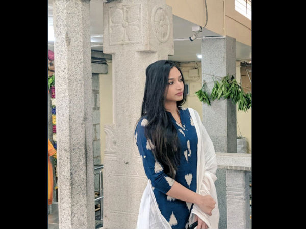 Srinidhi Shetty Looks Gorgeous